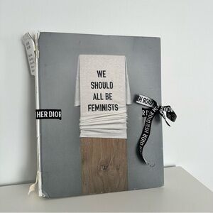 Her  Dior We should all be feminists Coffee table Book